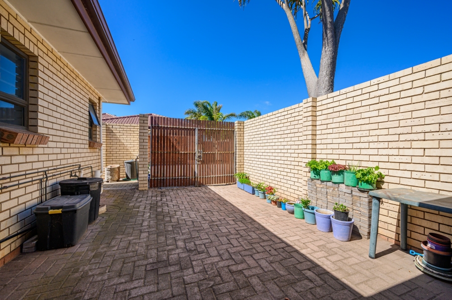3 Bedroom Property for Sale in Summerstrand Eastern Cape